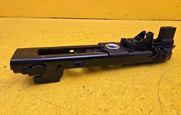 Audi A3 S3 8V Seat belt height adjuster 8V0857819