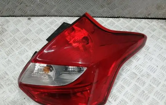 Rear/tail lights