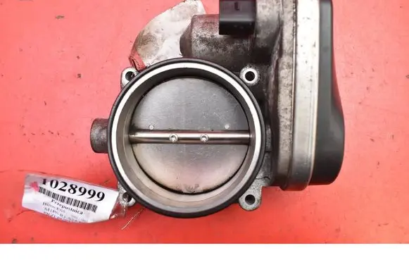 BMW 7 E65 E66 Throttle body valve 7506627-04