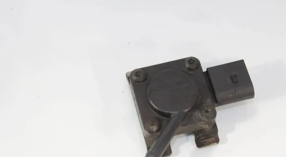 BMW 5 E60 E61 Exhaust gas pressure sensor 7789219