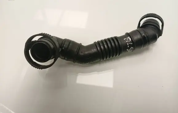 Volkswagen Touran I Breather hose/pipe 03G103493D