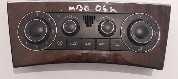 Mercedes-Benz C W203 Climate control unit A2038303085 E255080