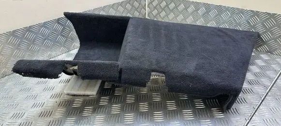 Trunk/boot side trim panel