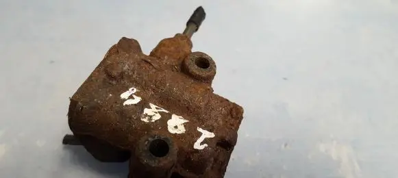 Mazda 323 F Air suspension compressor 