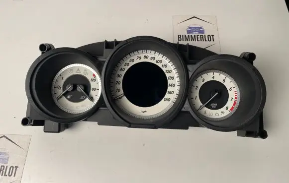 Mercedes-Benz CLS C218 X218 Speedometer (instrument cluster) A2189006904