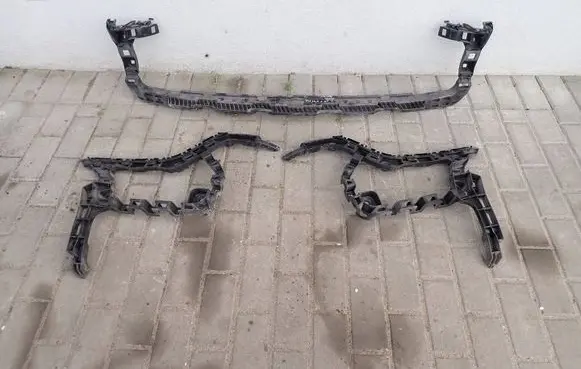 Volkswagen Golf VII Rear bumper mounting bracket 
