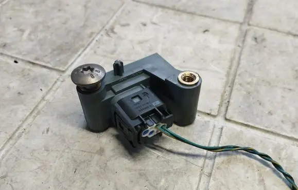 BMW 7 F01 F02 F03 F04 Airbag deployment crash/impact sensor 9159314