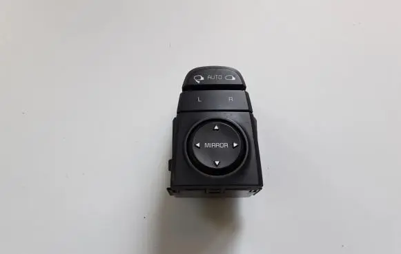 KIA Sportage Wing mirror switch 93530D9500