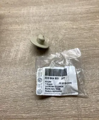 Volkswagen PASSAT B5.5 Floor mat clip fixing clamp 3D0864851