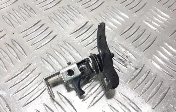 Mazda CX-7 Fuel tank cap lock 
