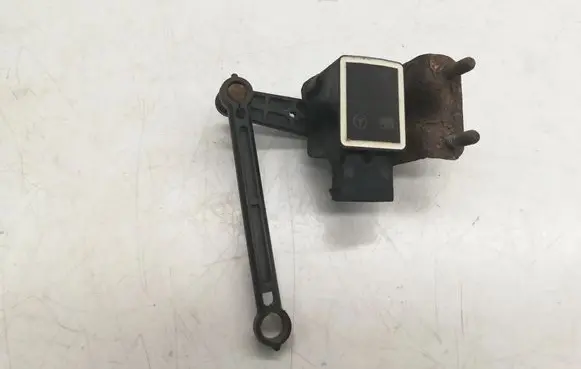 Mercedes-Benz E W211 Headlight/headlamp level sensor A0105427717