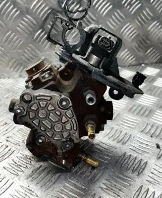 Volvo C30 Fuel injection high pressure pump 0445010102 04002686900 9683703780A