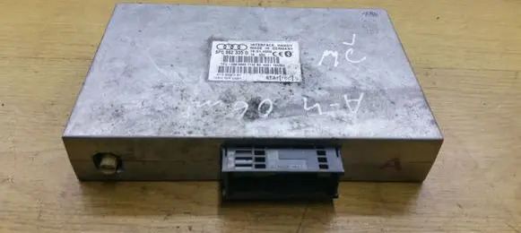 Audi A4 S4 B7 8E 8H Bluetooth control unit module 8P0862335D