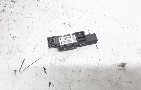Porsche Cayenne (9PA) Airbag deployment crash/impact sensor 7L0909606C