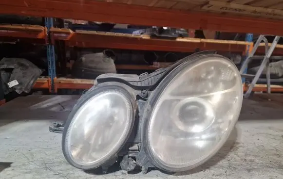 Mercedes-Benz E W211 Headlight/headlamp