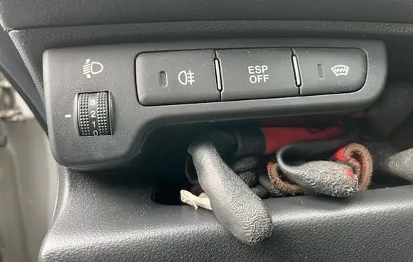KIA Carens I Other switches/knobs/shifts 