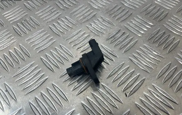 Mercedes-Benz E W212 Camshaft speed sensor A6519050100