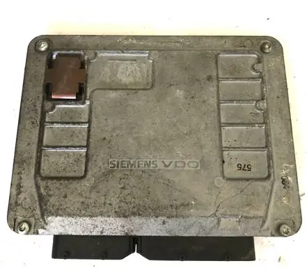 Volkswagen Polo IV 9N3 Engine control unit/module 03D906033F 5WP40298