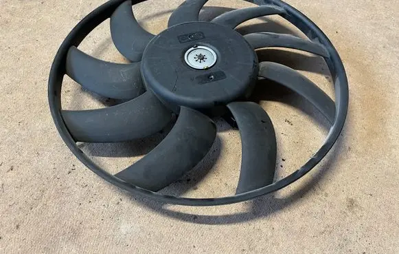 Audi A5 8T 8F Radiator cooling fan shroud M134989