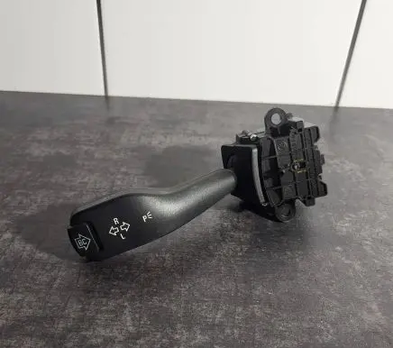 BMW 5 E39 Indicator stalk 6TA01103807