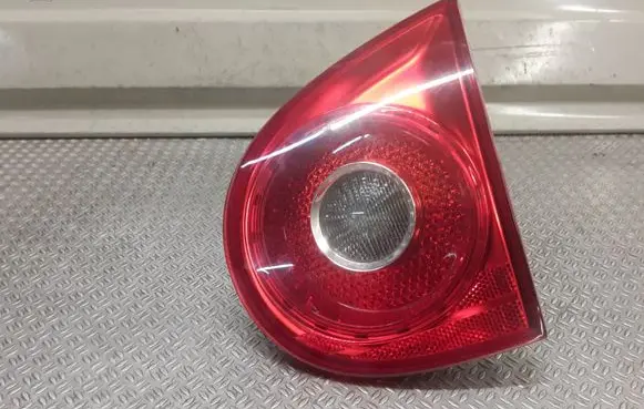 Volkswagen Golf V Tailgate rear/tail lights 1K6945094E