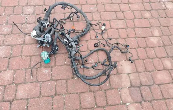 Opel Insignia B EUR ISO radio connector 39195132