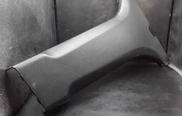 KIA Magentis (B) pillar trim (bottom) 858462G000