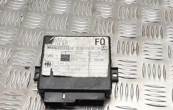 Opel Vectra B Door central lock control unit/module 09134877