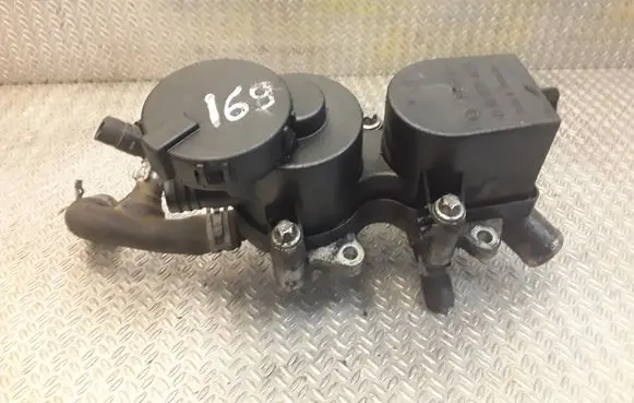 Mercedes-Benz A W169 Oil breather separator A6400101162 6400101162