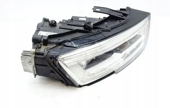 Audi Q3 8U Headlight/headlamp 8U0941034A