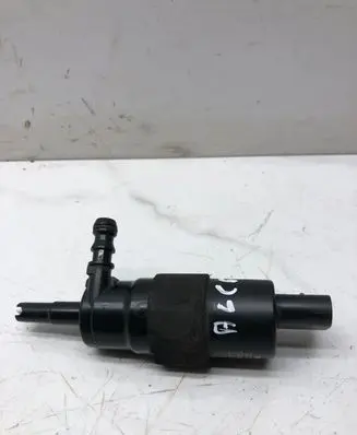 Audi A6 S6 C6 4F Headlight washer pump 3B7955681 001016