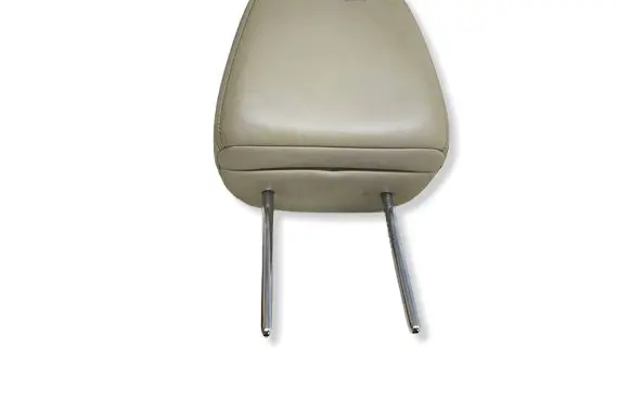 Honda CR-V Front seat headrest 