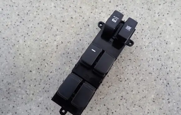 KIA Soul Tailgate/trunk/boot open switch 935702K000
