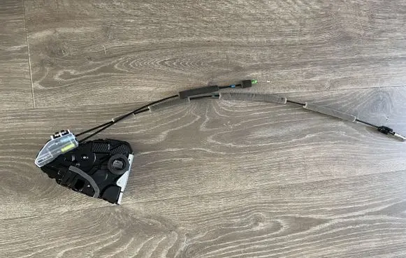 Lexus UX Front door lock