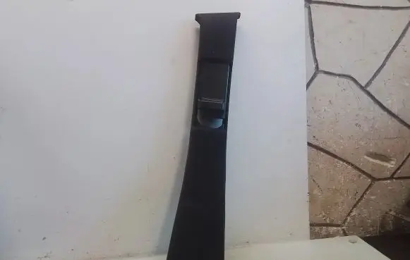 Mercedes-Benz E W210 (B) pillar trim (top) 2106903640