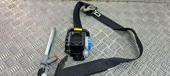 Nissan X-Trail T32 Front seatbelt 0589P1000146