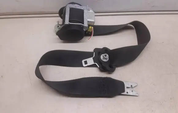 Nissan Qashqai Front seatbelt 606137400E 9201021