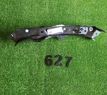 Toyota Auris E180 Headlight/headlamp mounting bracket 53107-12030