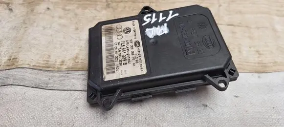 Skoda Superb B6 (3T) Headlight ballast module Xenon 7L6941329B 5DF00936815 7L6941329