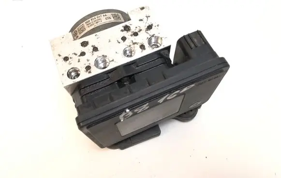Volkswagen PASSAT B8 ABS Pump 3Q0907379AA 3Q0614517AA