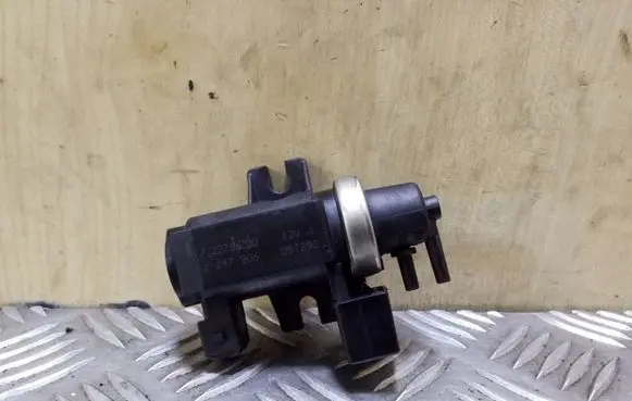 BMW X3 E83 Turbo solenoid valve 72279600 2247906