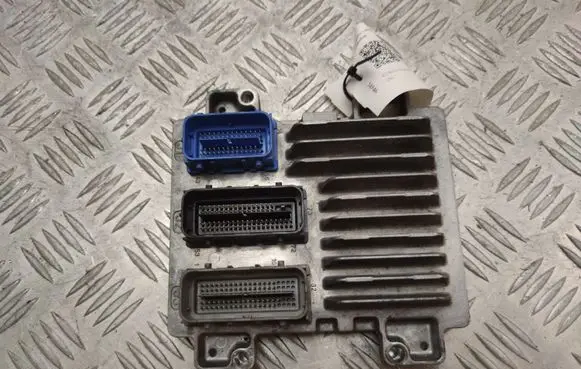 Buick Encore I Engine control unit/module 12679097