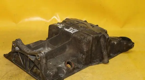 Opel Zafira B Oil sump 55557090