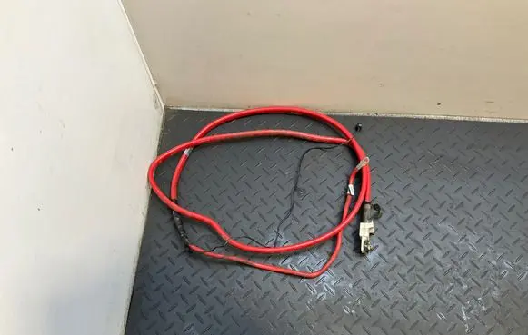 BMW 5 E60 E61 Positive cable (battery) 9176949
