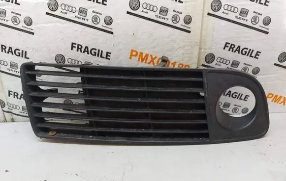 Audi A6 S6 C5 4B Front bumper lower grill 4b0807682