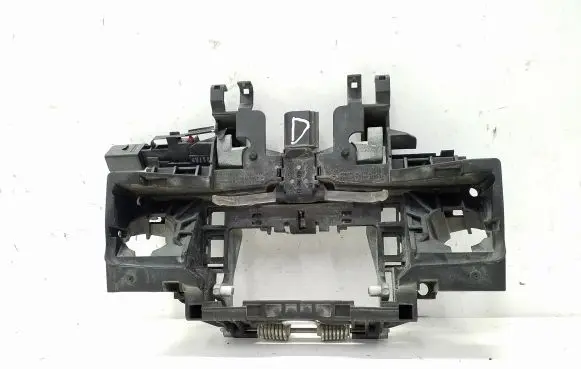 Audi A8 S8 D3 4E Front door coupe exterior handle/bracket 4E0949137 4E0839885E