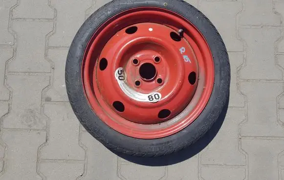 Hyundai i10 R15 spare wheel 