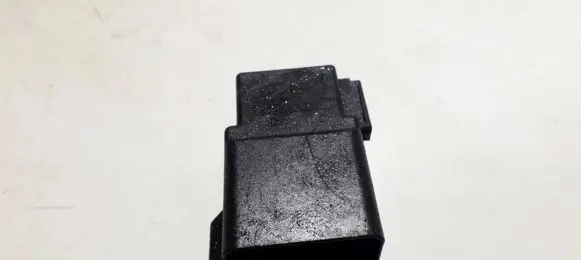 Ford Mondeo Mk III Glow plug pre-heat relay 94VG14N089F1B V23136-J4-X43