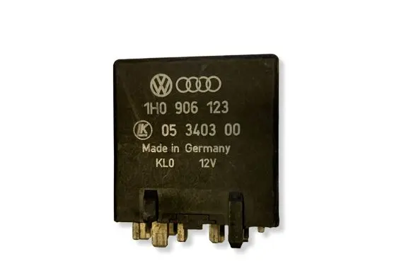 Volkswagen Golf III Other relay 1H0906123 05340300