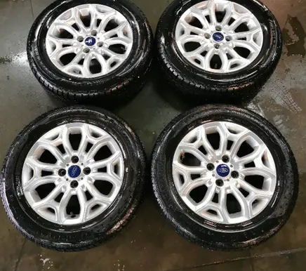 R16 alloy rim